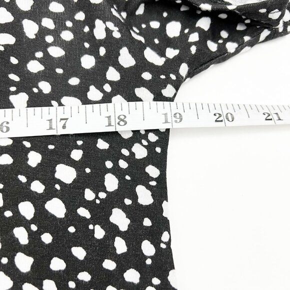 PrettyLittleThing Black Dalmatian Print Short Sleeve Smock Dress. Size 6 - Picture 7 of 13